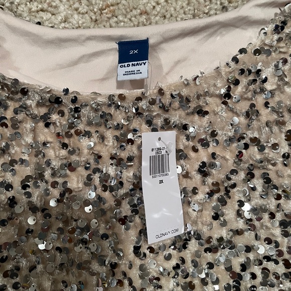 NWT sequin tank top ✨ - Picture 3 of 6